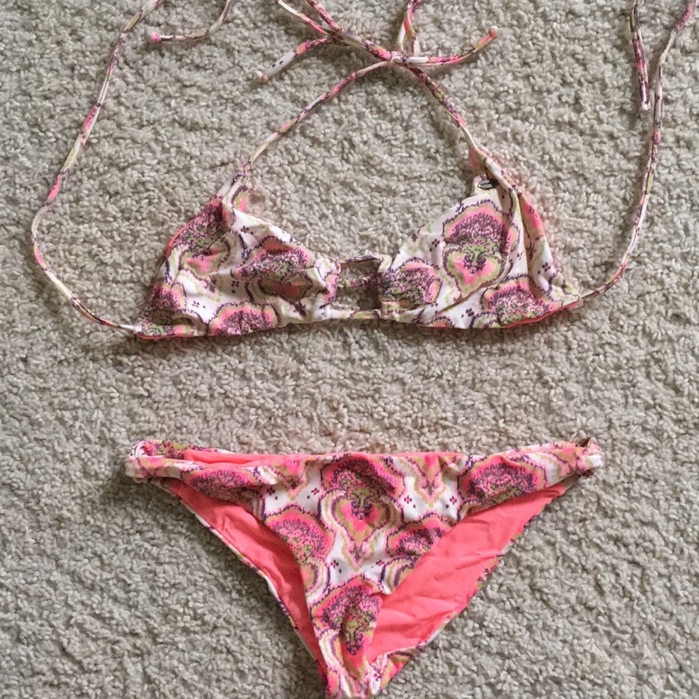 O’Neill bathing suit